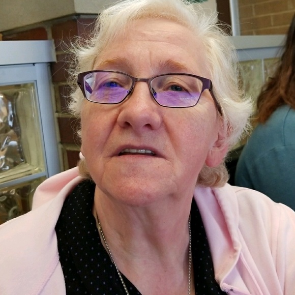 Meet your Posher, Inge - Picture 1 of 1